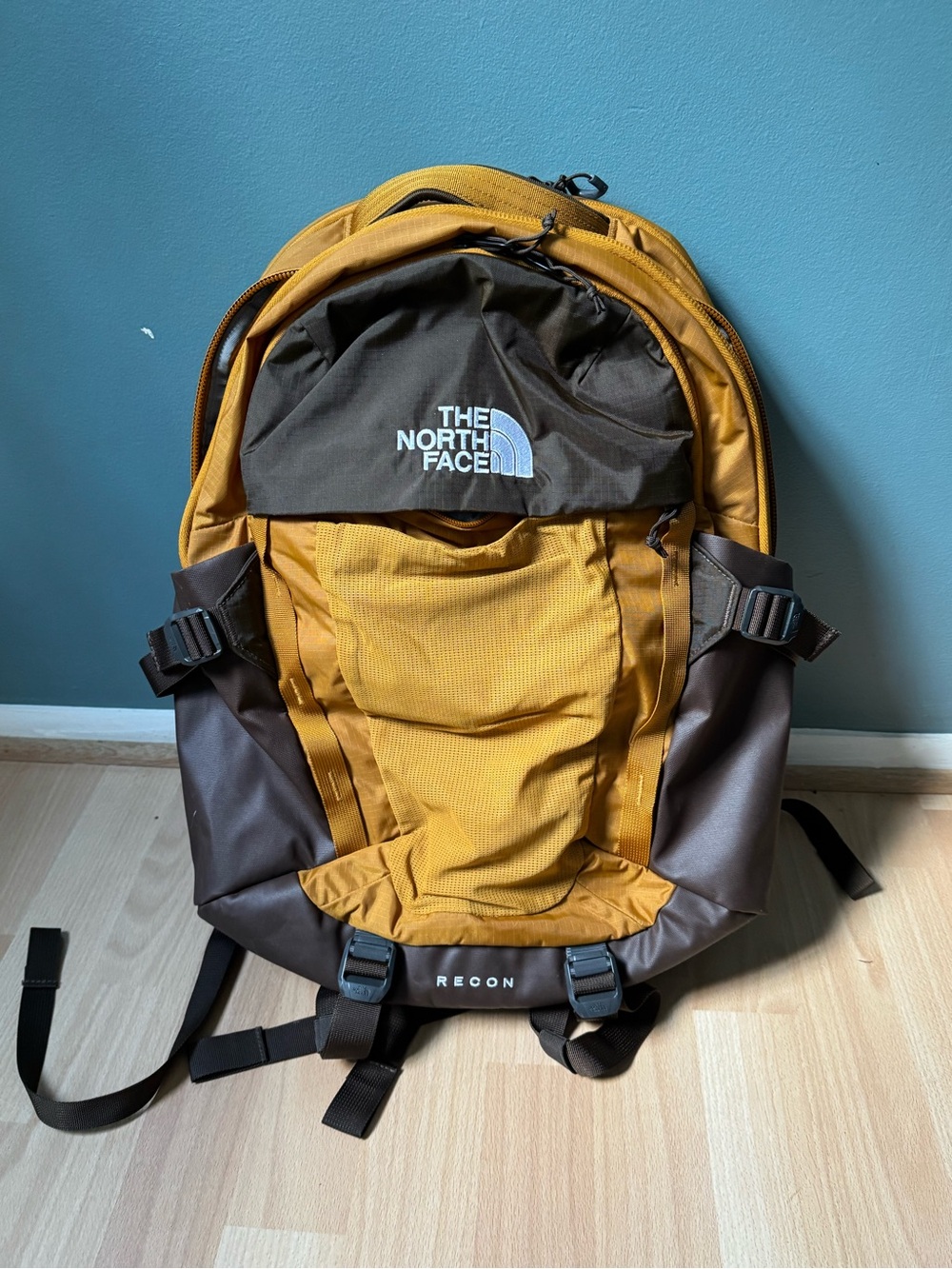 The North Face Men’s Recon Laptop Backpack